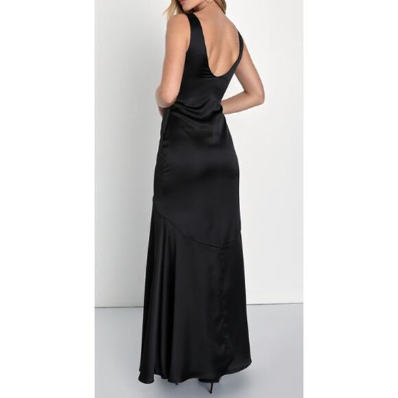 LULU'S SZ L Black Enchanting Sophistication V-Neck Mermaid Maxi Dress NEW B152 - Picture 2 of 10